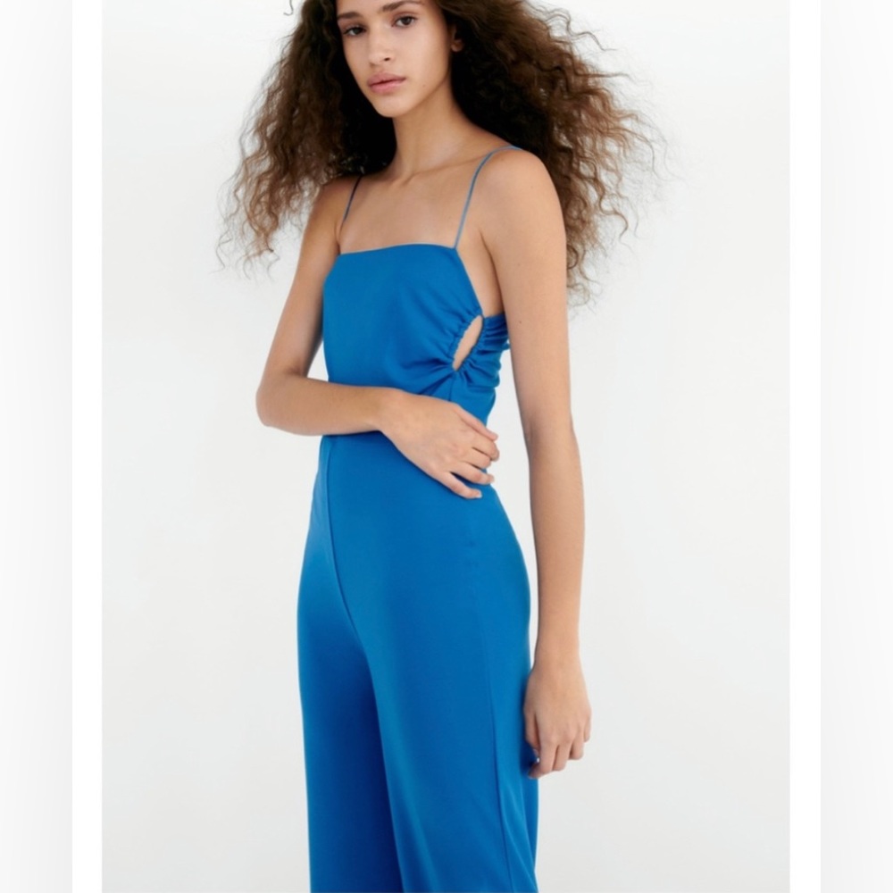 (SOLD) ZARA Long Jumpsuit with Cut-outs 💙